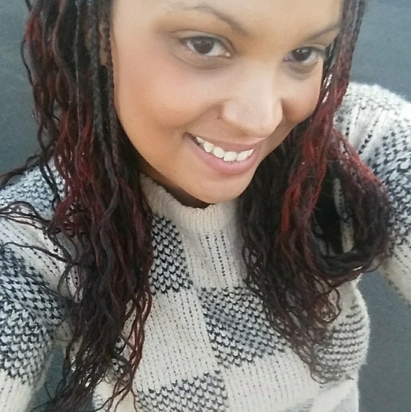 Closet clear out? just ask! - Picture 2 of 8